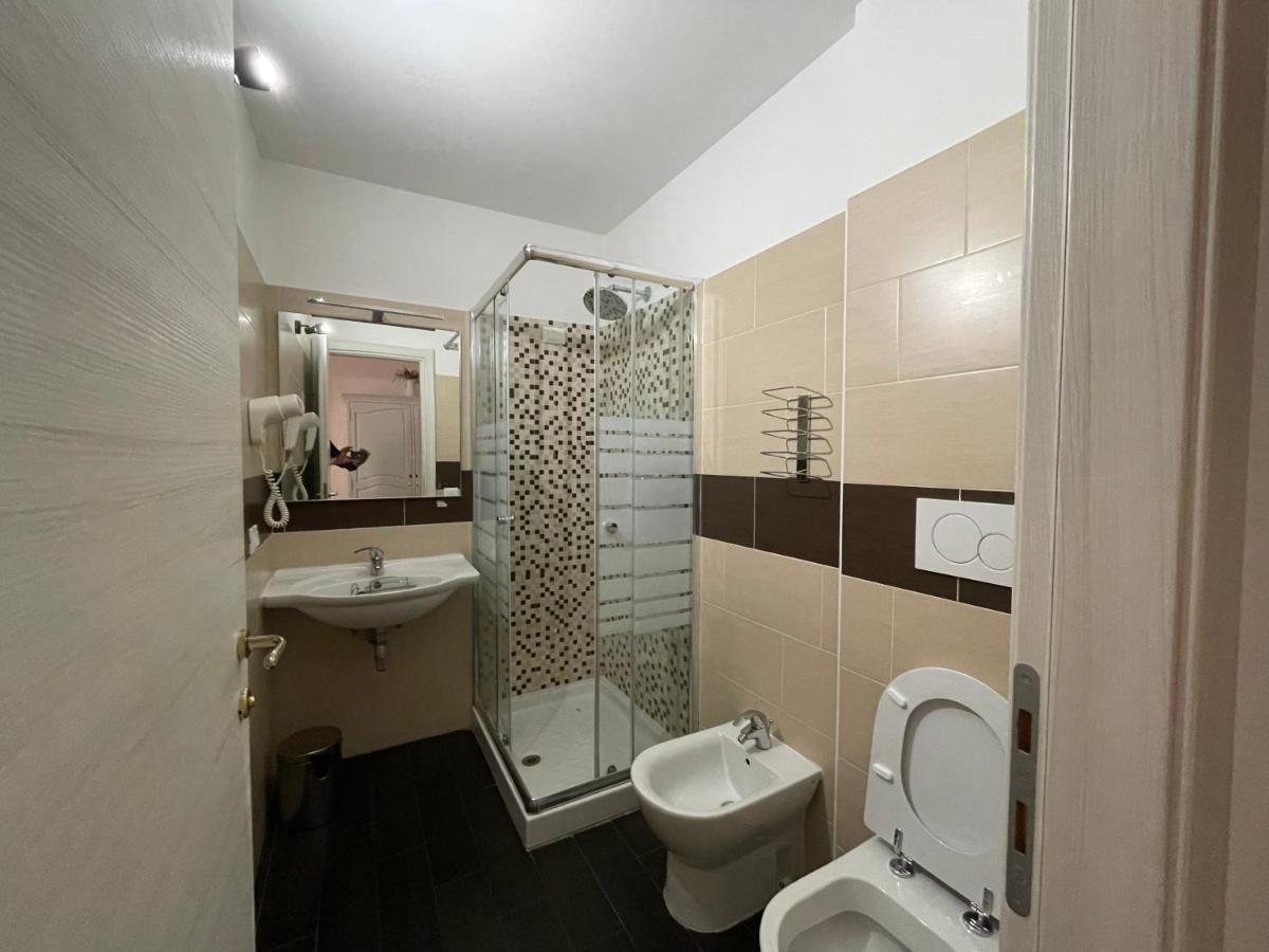 Ad Cavour Luxury Rooms - By Ad Roma מראה חיצוני תמונה