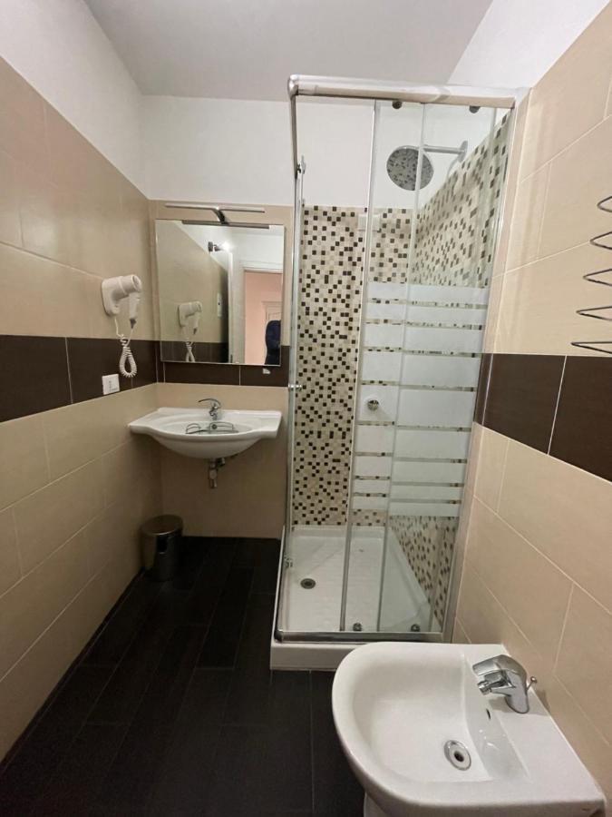 Ad Cavour Luxury Rooms - By Ad Roma מראה חיצוני תמונה