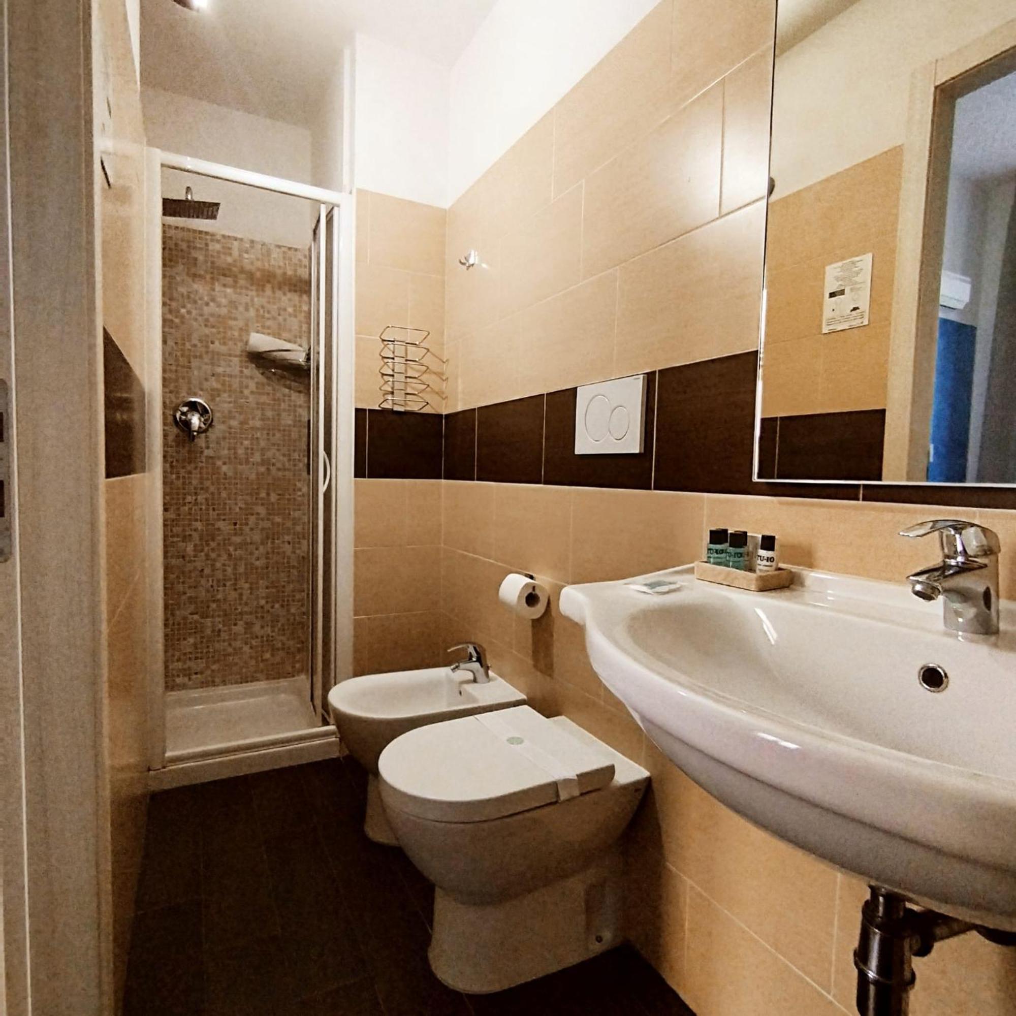 Ad Cavour Luxury Rooms - By Ad Roma מראה חיצוני תמונה