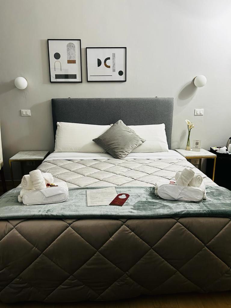 Ad Cavour Luxury Rooms - By Ad Roma חדר תמונה