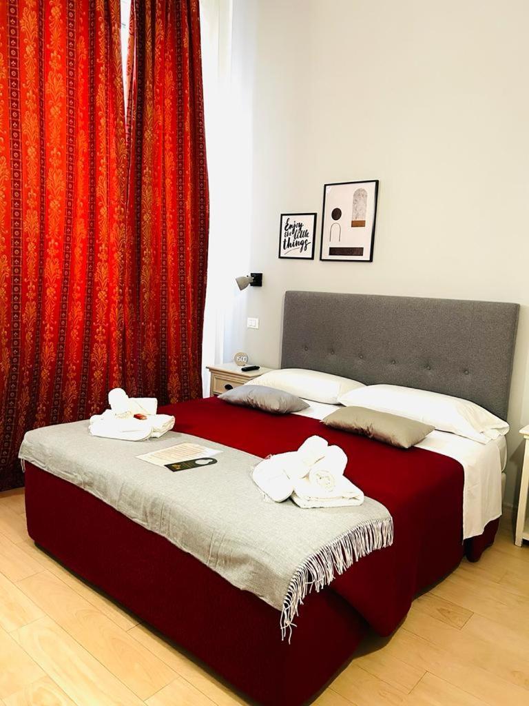 Ad Cavour Luxury Rooms - By Ad Roma חדר תמונה