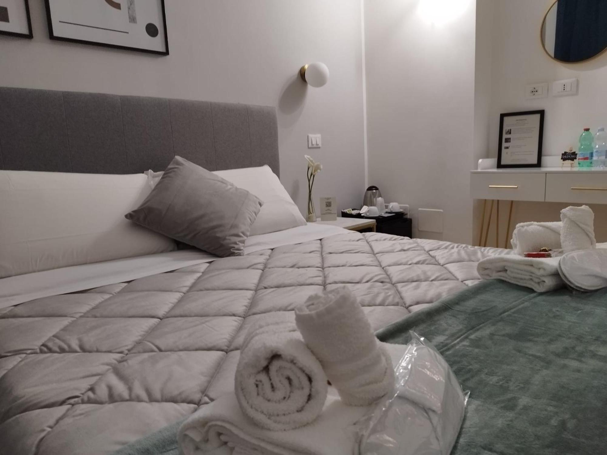 Ad Cavour Luxury Rooms - By Ad Roma חדר תמונה