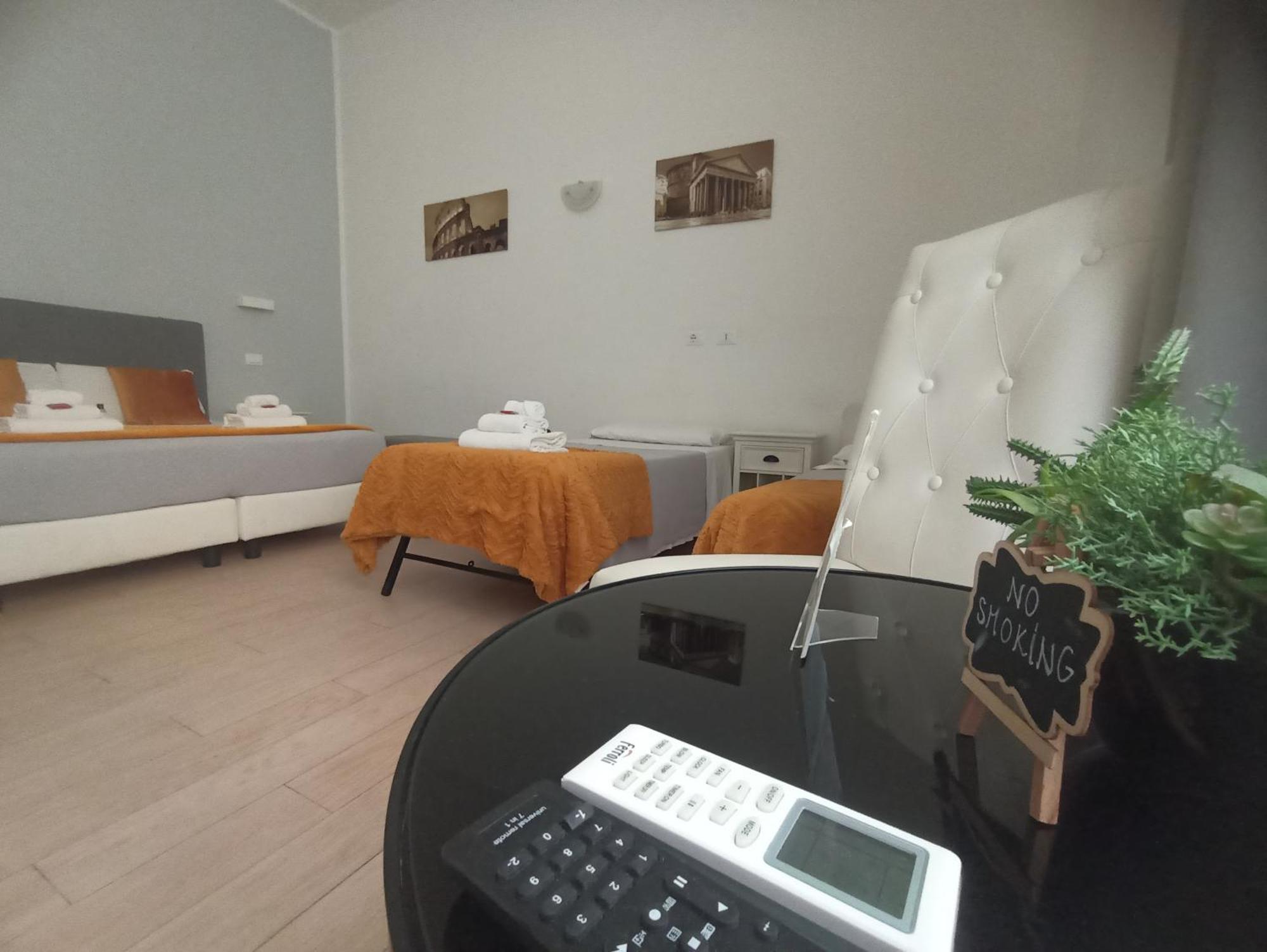 Ad Cavour Luxury Rooms - By Ad Roma חדר תמונה